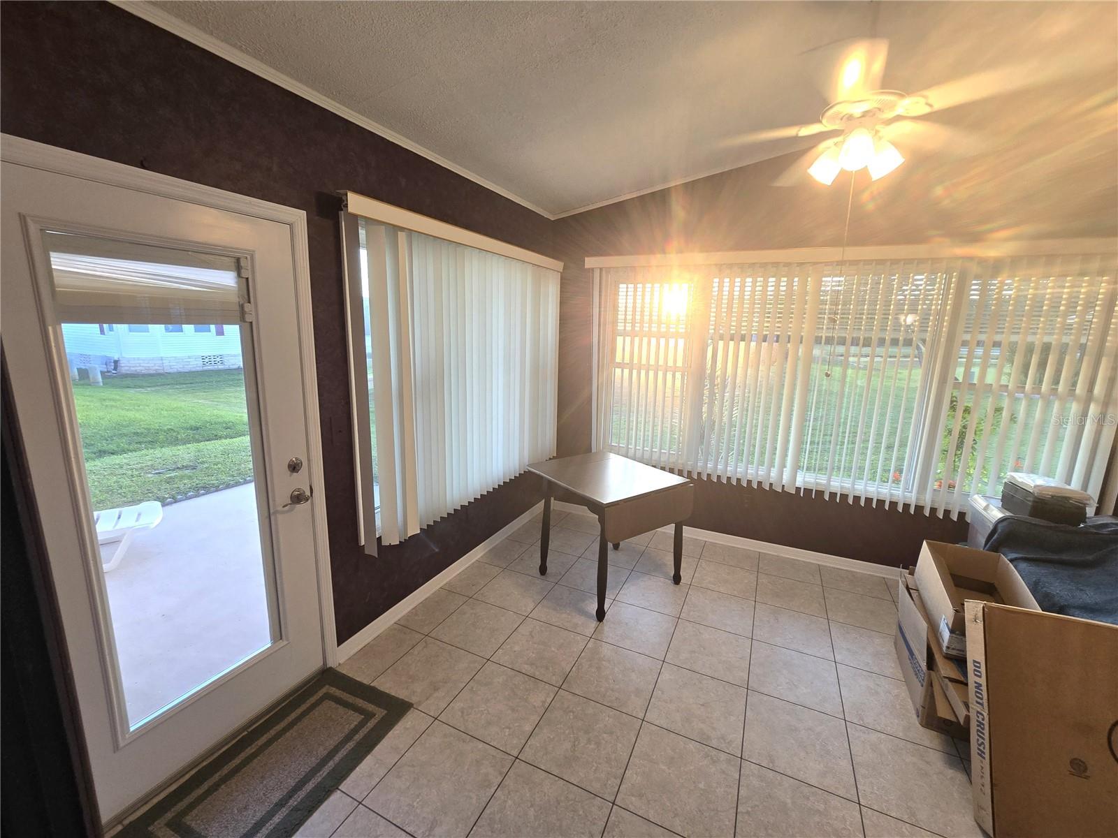 SWEETWATER GOLF & TENNIS CLUB ADD 01 - Residential