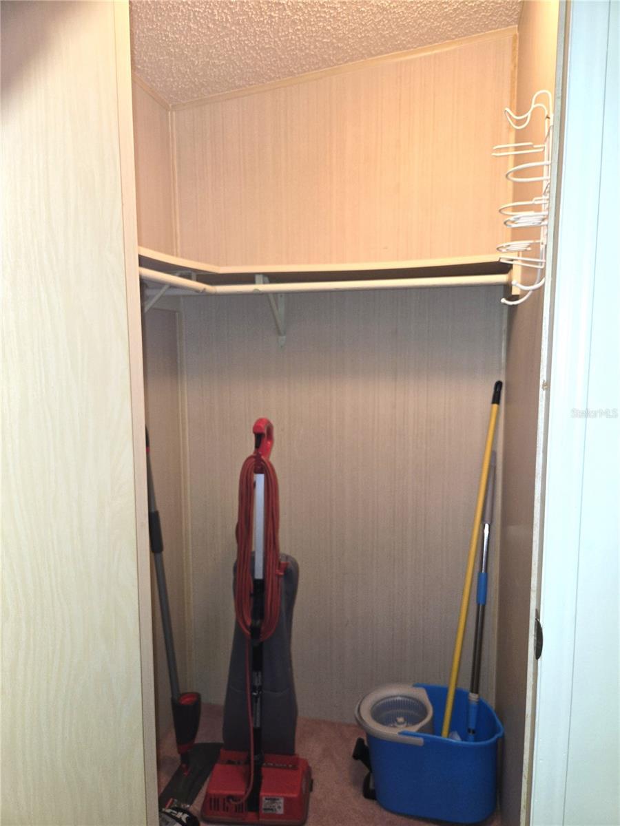 SWEETWATER GOLF & TENNIS CLUB ADD 01 - Residential