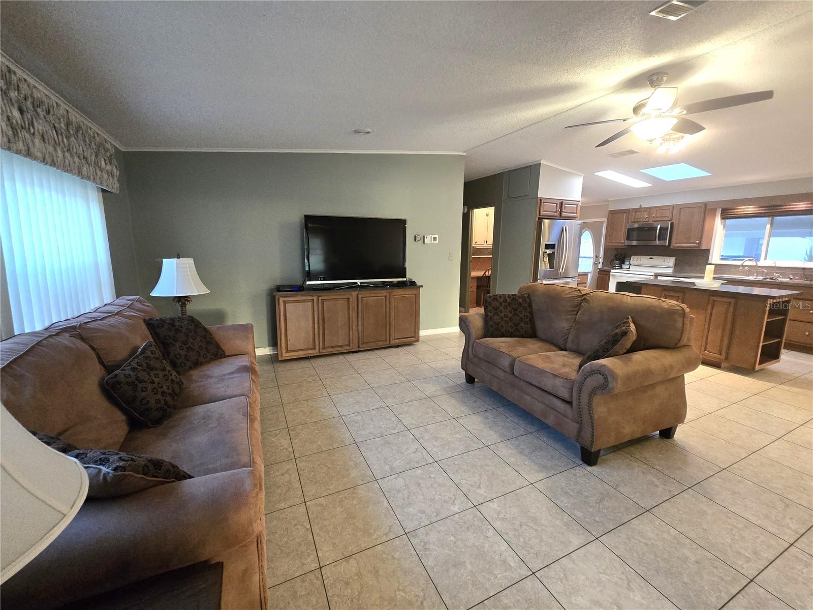 SWEETWATER GOLF & TENNIS CLUB ADD 01 - Residential