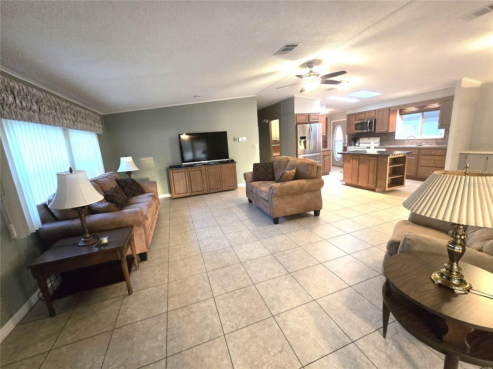 SWEETWATER GOLF & TENNIS CLUB ADD 01 - Residential