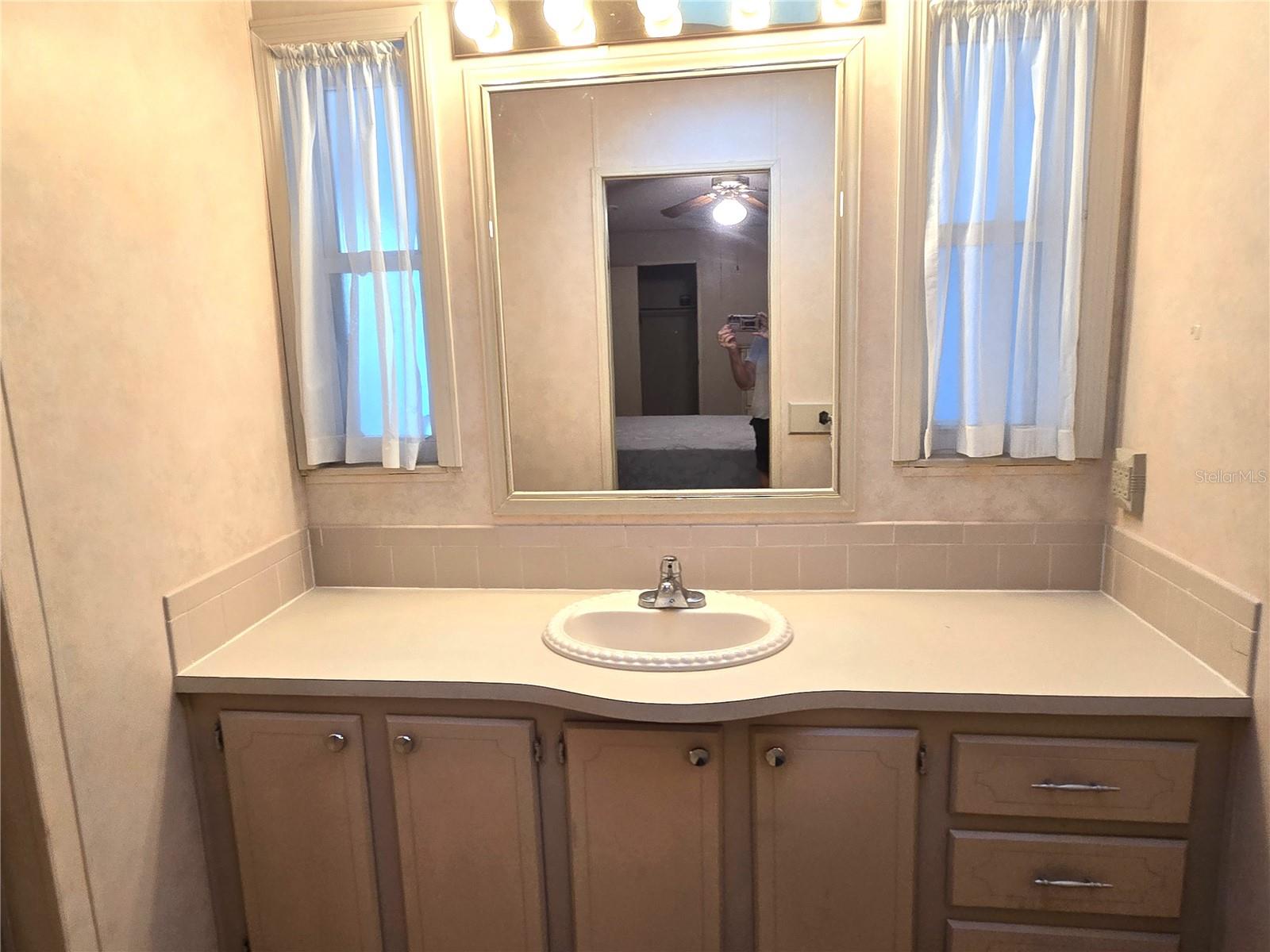 SWEETWATER GOLF & TENNIS CLUB ADD 01 - Residential