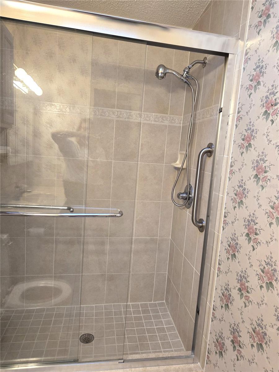 SWEETWATER GOLF & TENNIS CLUB ADD 01 - Residential