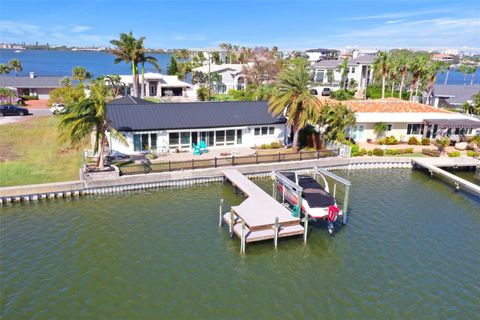 A home in LARGO