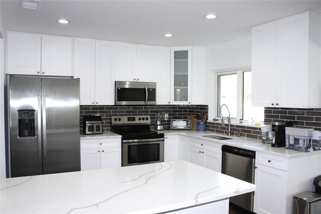 Photo of 1540 Lime Street, Clearwater, FL 33756 (MLS # W7880727)