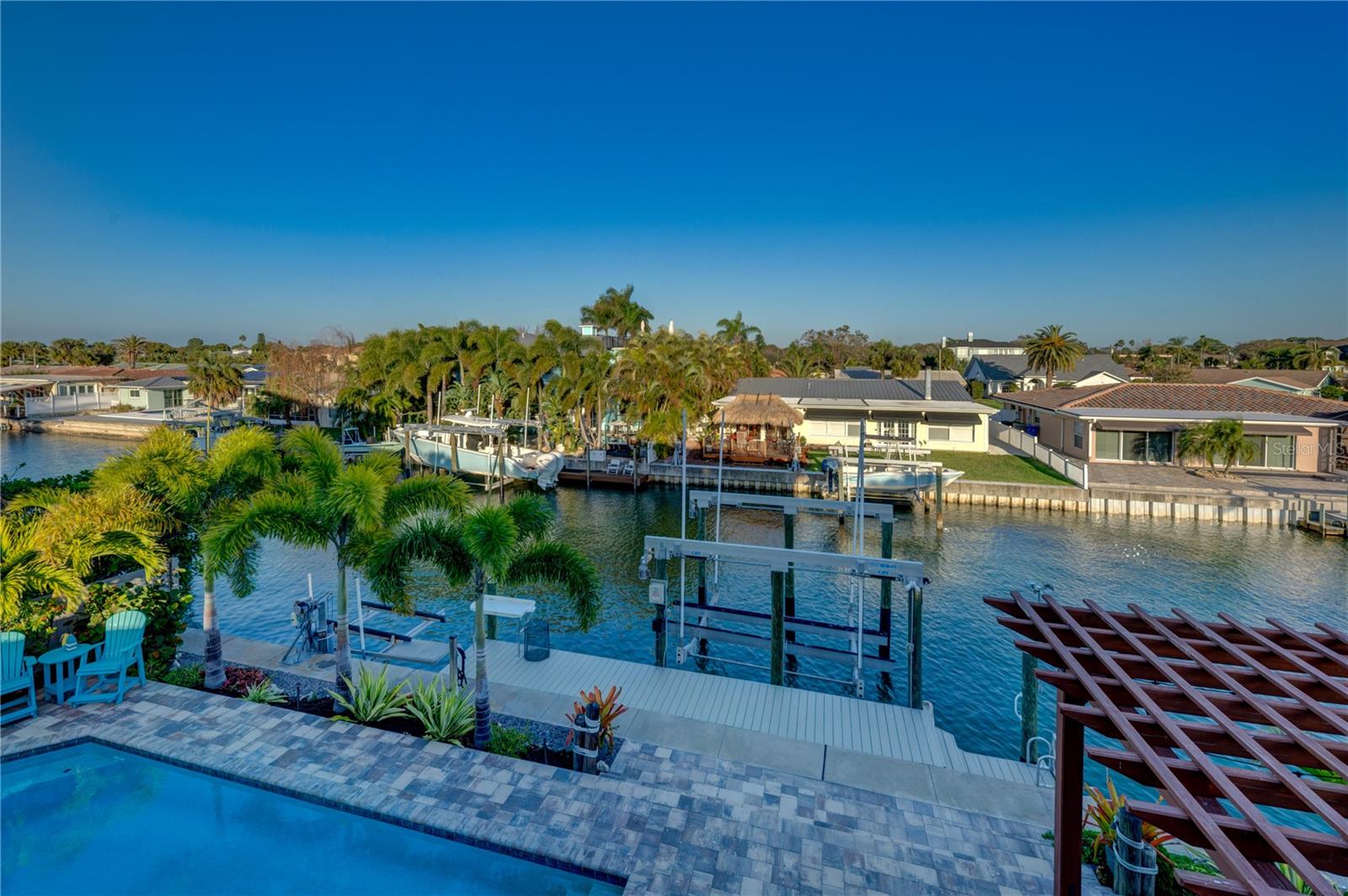 HARBOR VIEW VILLAS - Residential