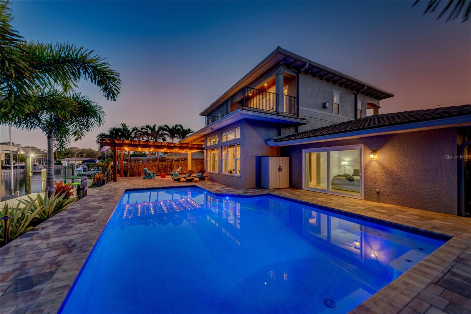 HARBOR VIEW VILLAS - Residential