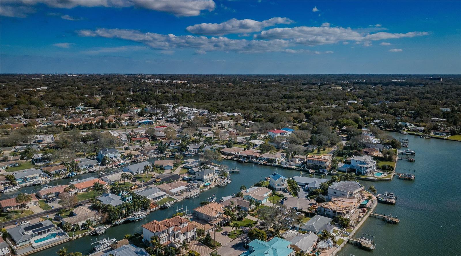 HARBOR VIEW VILLAS - Residential