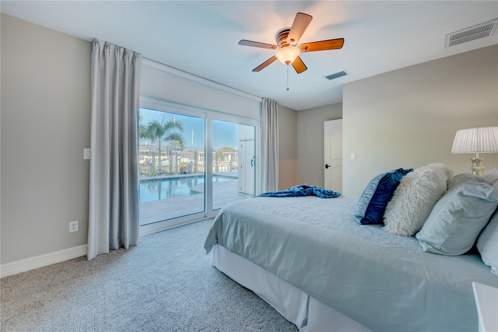 HARBOR VIEW VILLAS - Residential