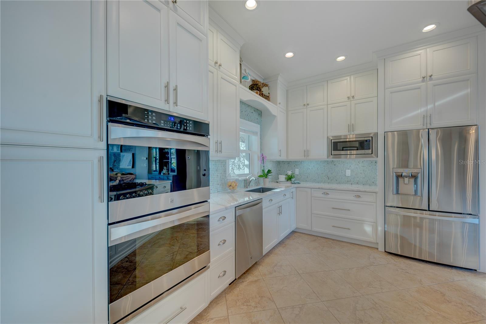 HARBOR VIEW VILLAS - Residential