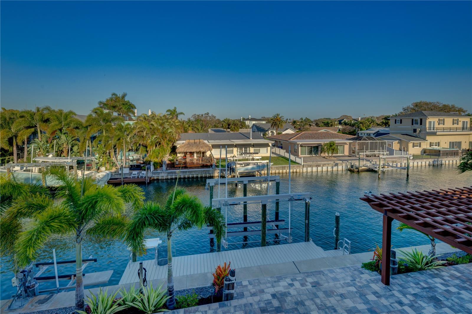 HARBOR VIEW VILLAS - Residential