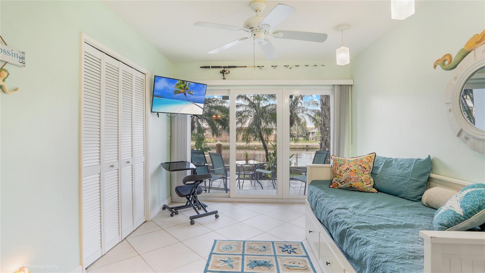 BURTON POINT CONDO - Residential