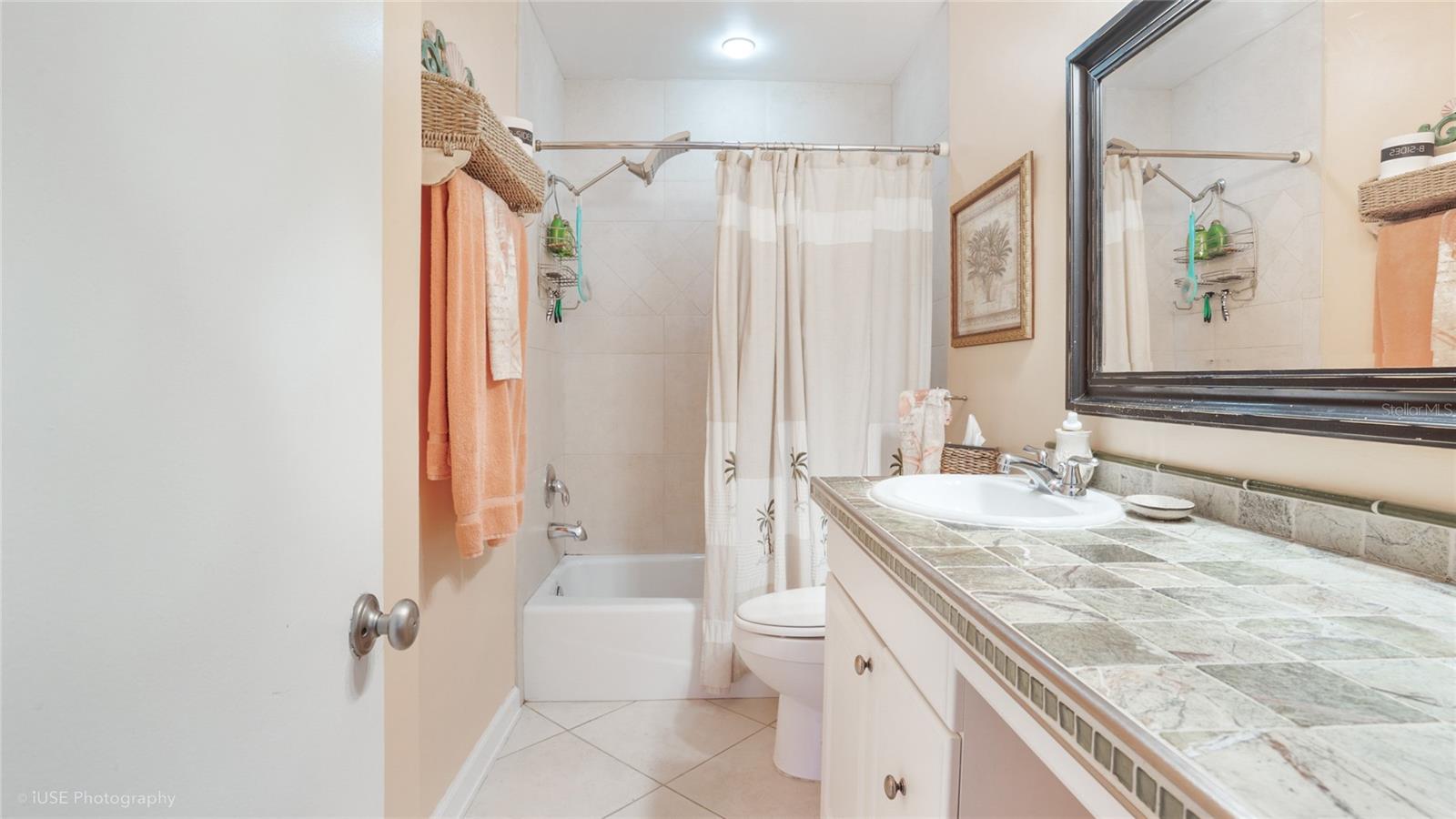 535 HENDRICKS ISLE 108