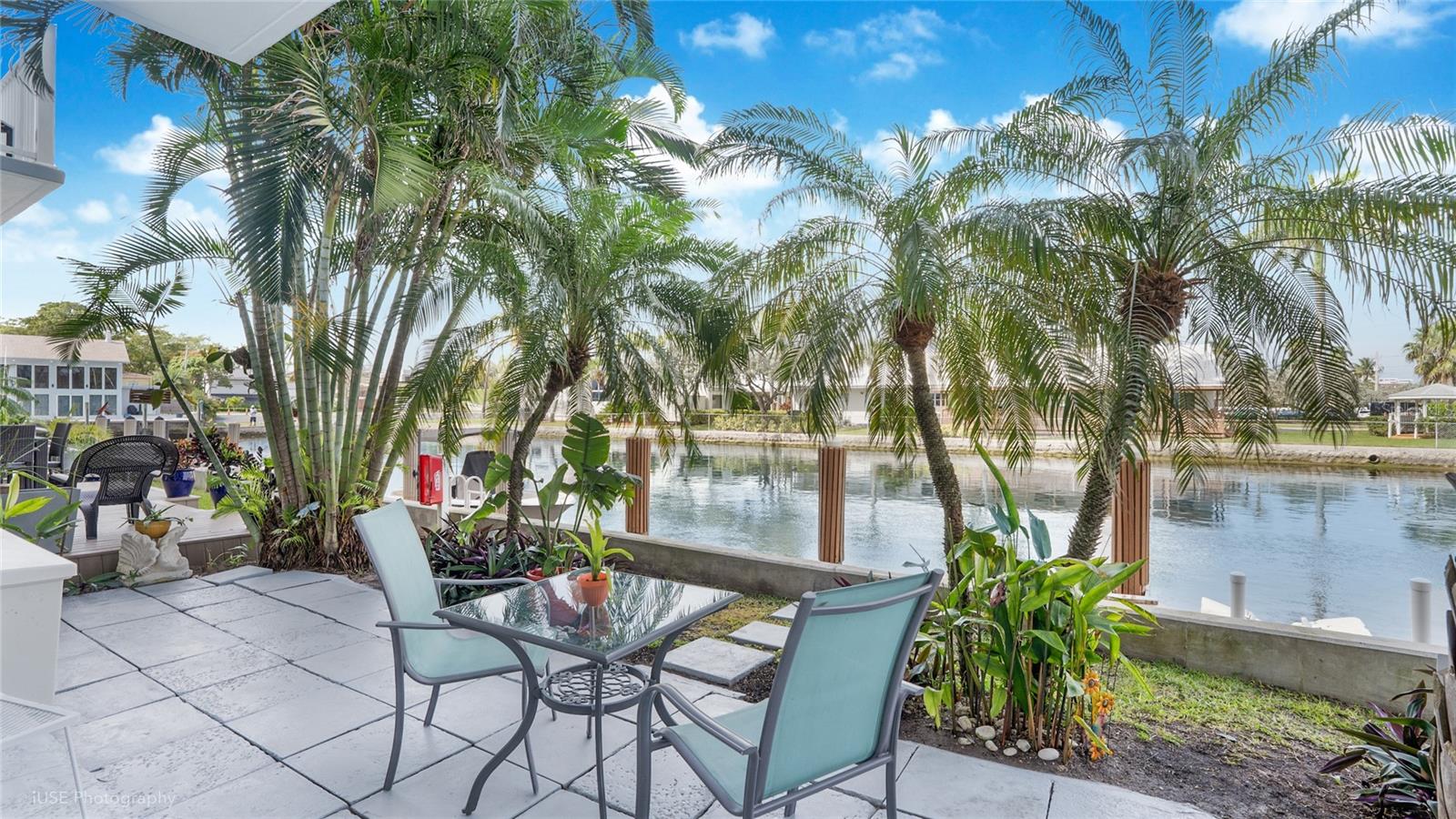 535 HENDRICKS ISLE 108