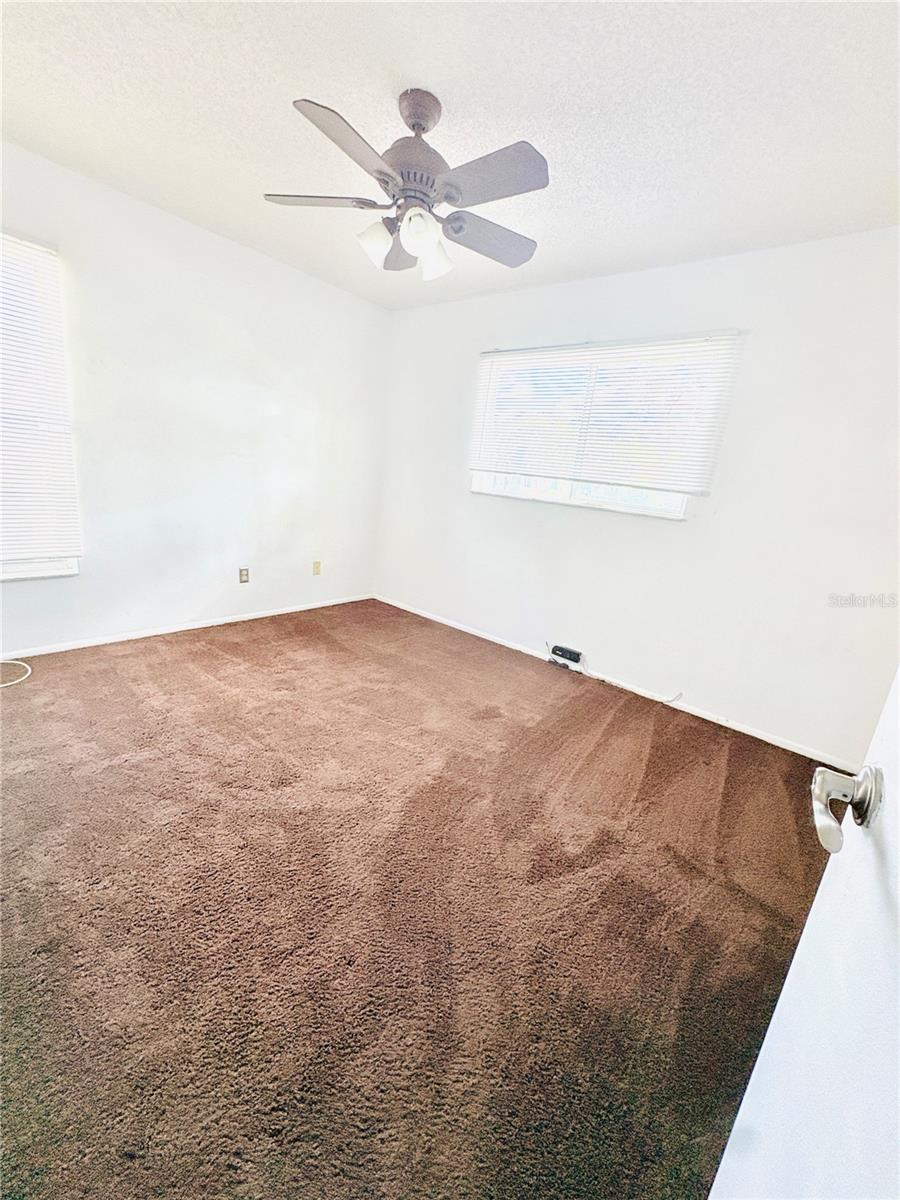 BELLE OAK VILLAS - Residential Lease