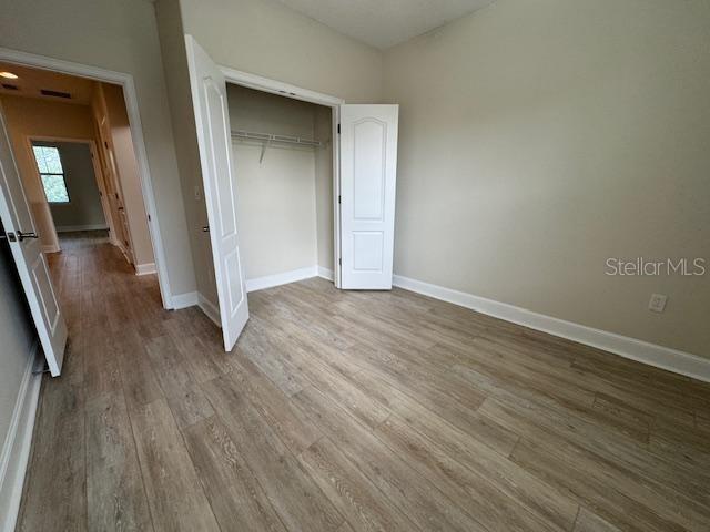 LAKESIDE VILLAGE TWNHMS - Residential Lease