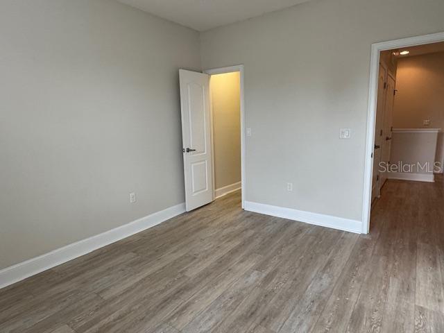 LAKESIDE VILLAGE TWNHMS - Residential Lease