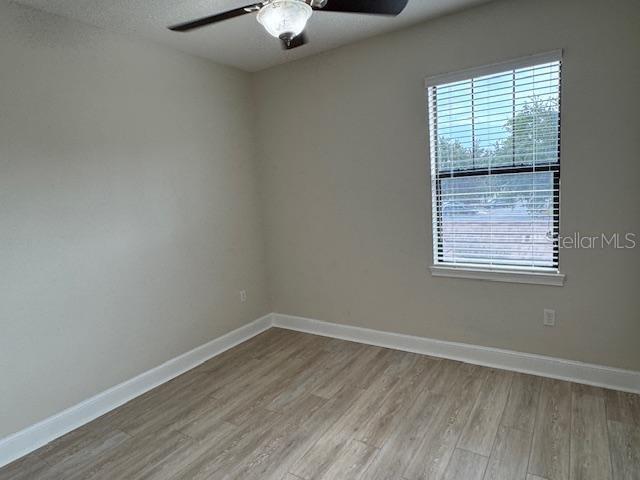 LAKESIDE VILLAGE TWNHMS - Residential Lease