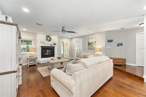 Tiny photo for 3375 SE 1st Avenue, Ocala, FL 34471 (MLS # OM724500)
