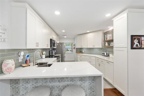 Tiny photo for 3375 SE 1st Avenue, Ocala, FL 34471 (MLS # OM724500)