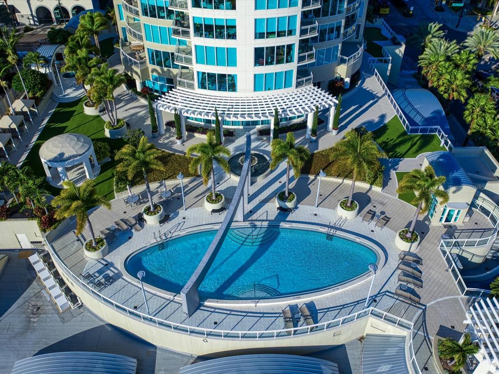 OVATION CONDO - Residential