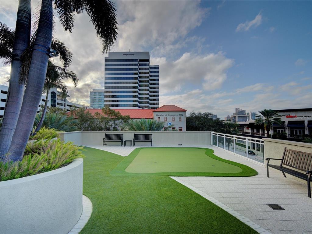 OVATION CONDO - Residential