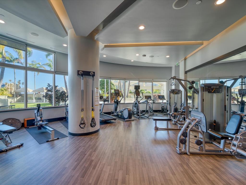 OVATION CONDO - Residential