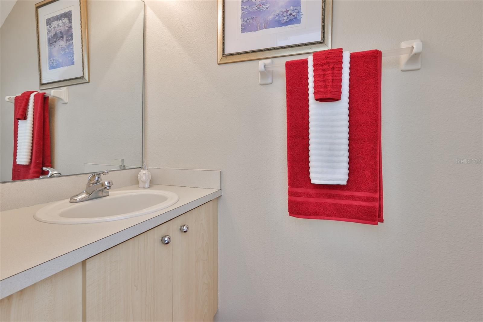 RIVERCREST TWNHMS WEST PHAS - Residential