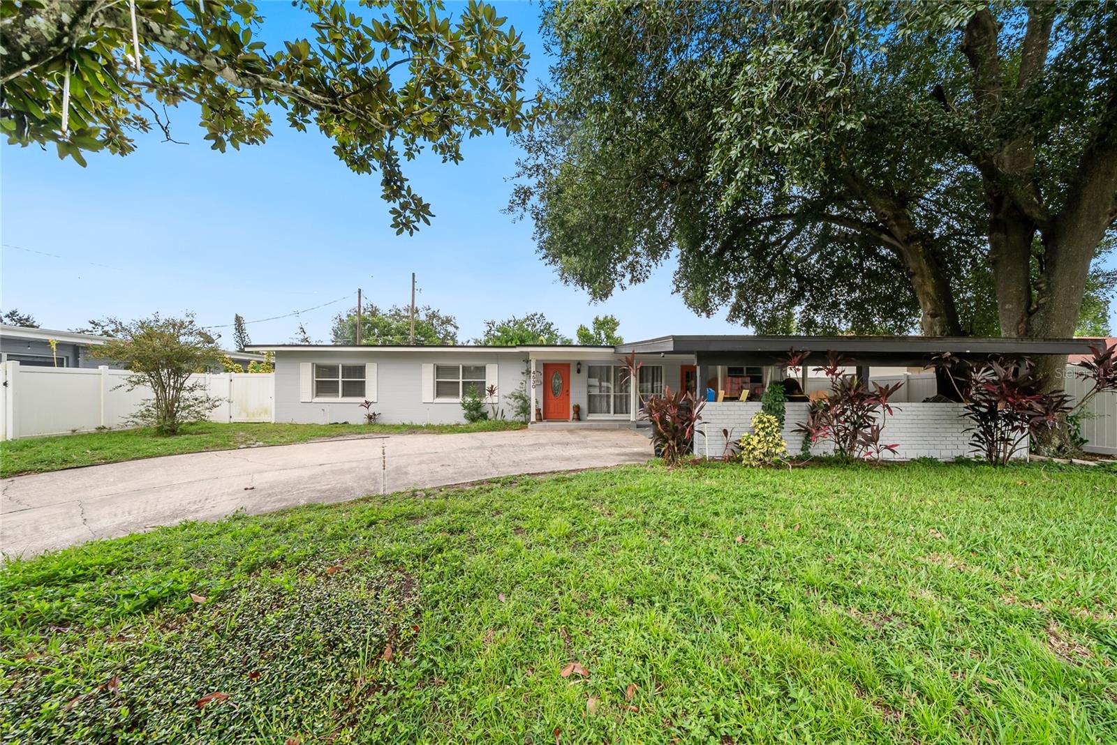 Charming 3-Bed, 2-Bath POOL Home in Dover Shores!
No HOA! This inviting home boasts a spacious open floor plan with high ceilings and seamless flow between the living, dining, and kitchen areas perfect for both everyday living and entertaining.
The kitchen features plenty of cabinet space, a breakfast bar, and direct access to the dining area, making it the heart of the home. A cozy retreat just off the kitchen is the ideal spot for your morning coffee.
French doors open to your own private backyard oasis with a sparkling pool, oversized patio, and citrus trees. The large lot offers both privacy and room to enjoy the outdoors.
Additional highlights include an oversized, deep 2-car carport with abundant storage that could easily be converted into a garage.
Located in the desirable Dover Shores neighborhood, near the Dover Shores Recreation Center with tennis, racquetball, and fitness facilities, plus easy access to major highways and expressways.
This home offers the perfect blend of comfort, style, and convenience, don’t miss it!