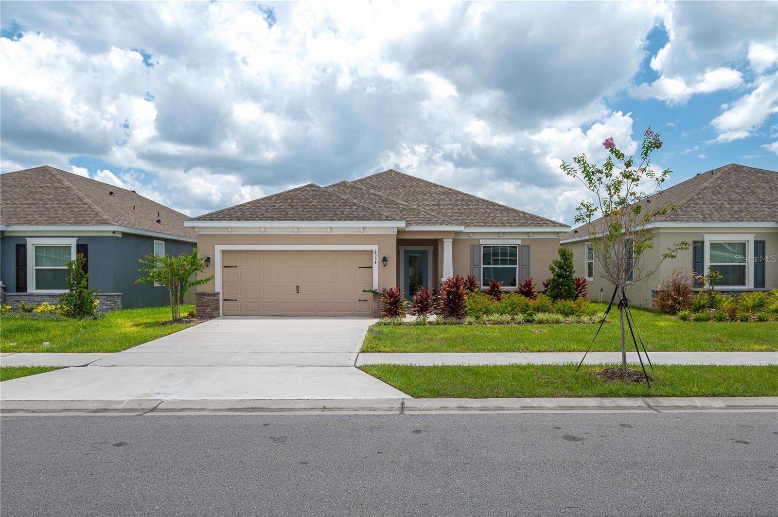 New Construction | 3 Bed | 2 Bath | 1,663 SqFt | Lake Alfred, FL
Welcome to your brand-new home in the heart of Lake Alfred! This beautifully crafted 3-bedroom, 2-bathroom residence offers 1,663 square feet of modern living space and a thoughtfully designed split floor plan that ensures both privacy and functionality.
Step inside to find a spacious master suite complete with a private ensuite bathroom—your personal retreat after a long day. The open-concept kitchen features elegant wood cabinets, sleek granite countertops, and plenty of prep space, making it a perfect hub for both daily living and entertaining.
Nestled in a quiet neighborhood just minutes from the I-4 corridor, this home offers easy access to Tampa, Orlando, and all the best of Central Florida. Whether you're commuting or exploring local attractions, convenience is always within reach.
Don’t miss the opportunity to own a brand-new home with timeless finishes and a smart layout in a growing community.
Schedule your private tour today!