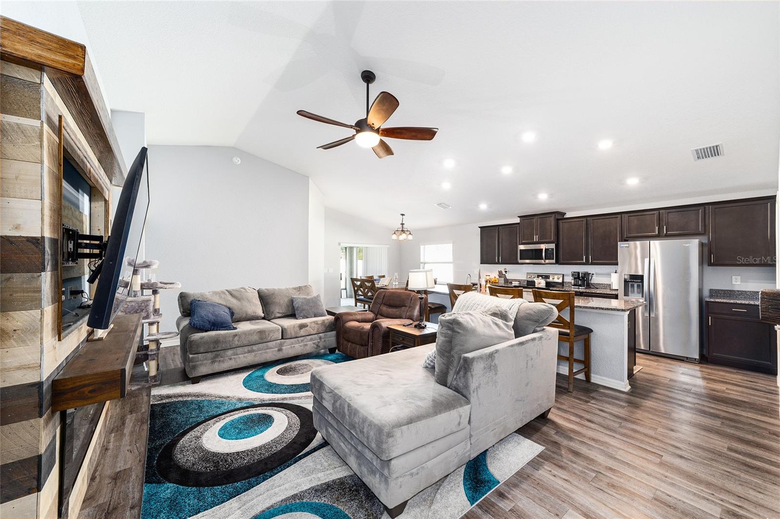 KINGSLAND COUNTRY ESTATE - Residential