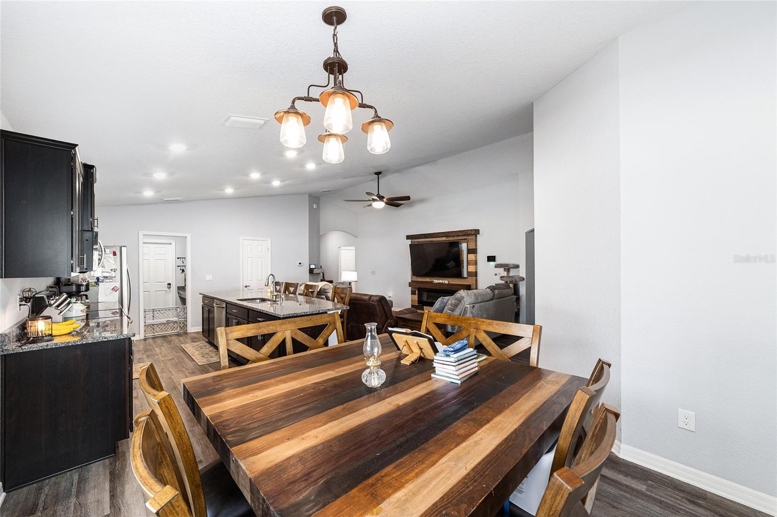 KINGSLAND COUNTRY ESTATE - Residential