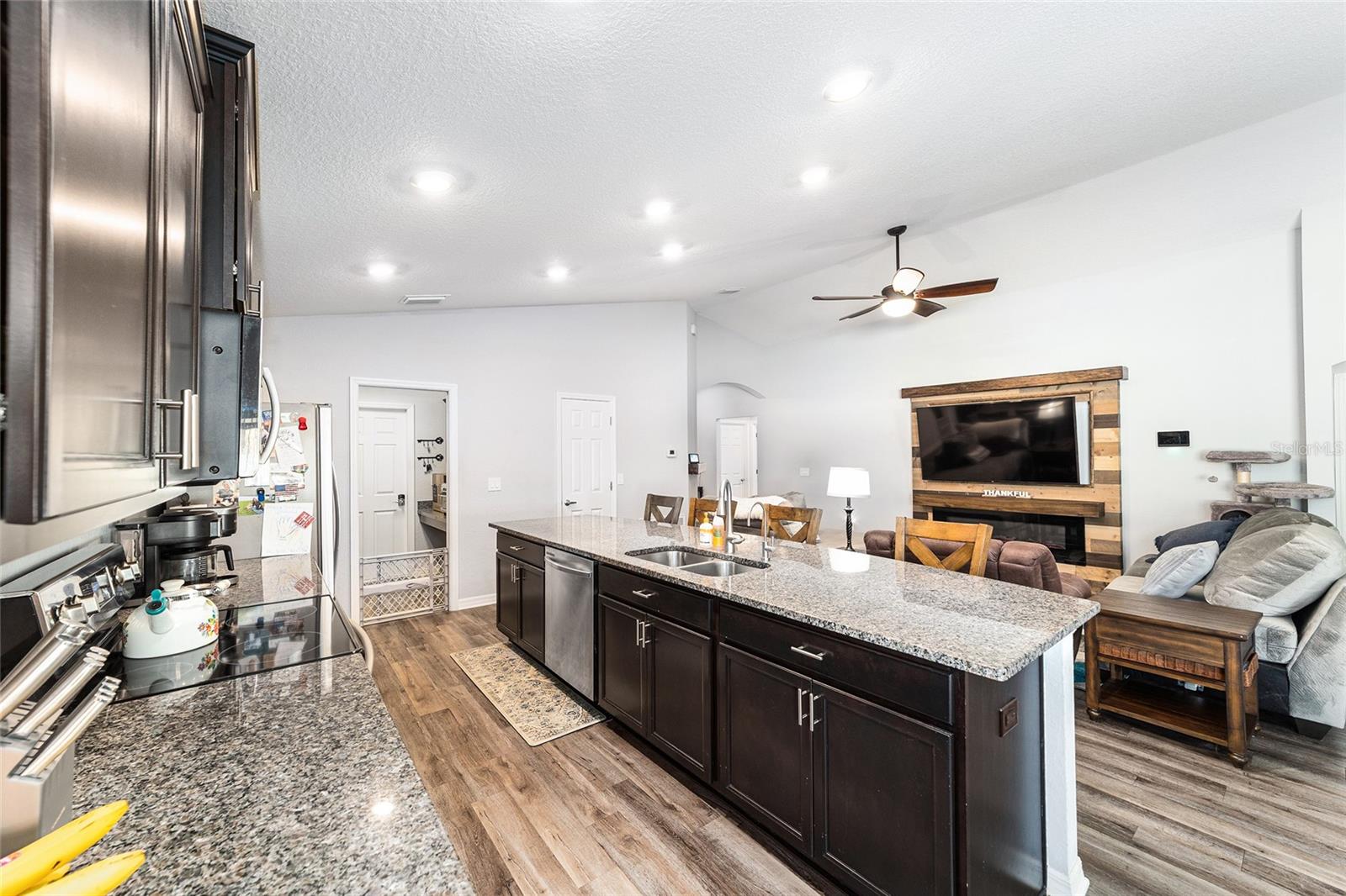 KINGSLAND COUNTRY ESTATE - Residential