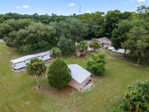 A home in EUSTIS