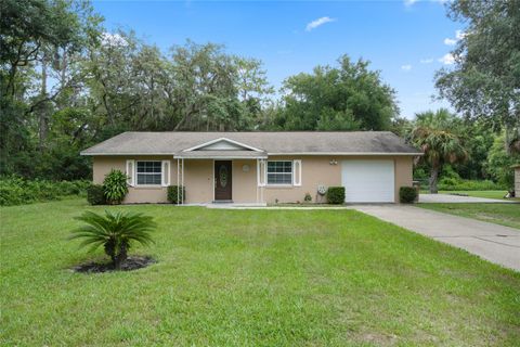 A home in EUSTIS