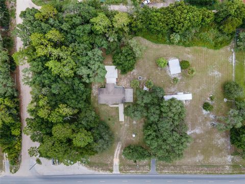 A home in EUSTIS