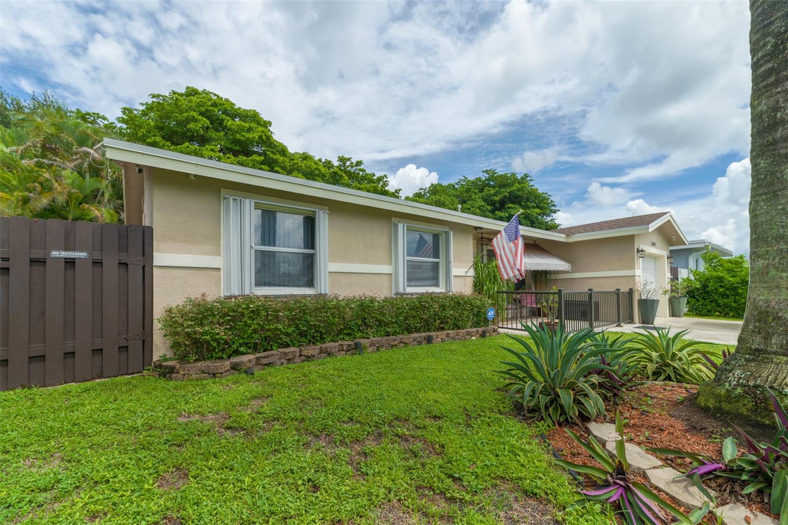11841 NW 33RD STREET
