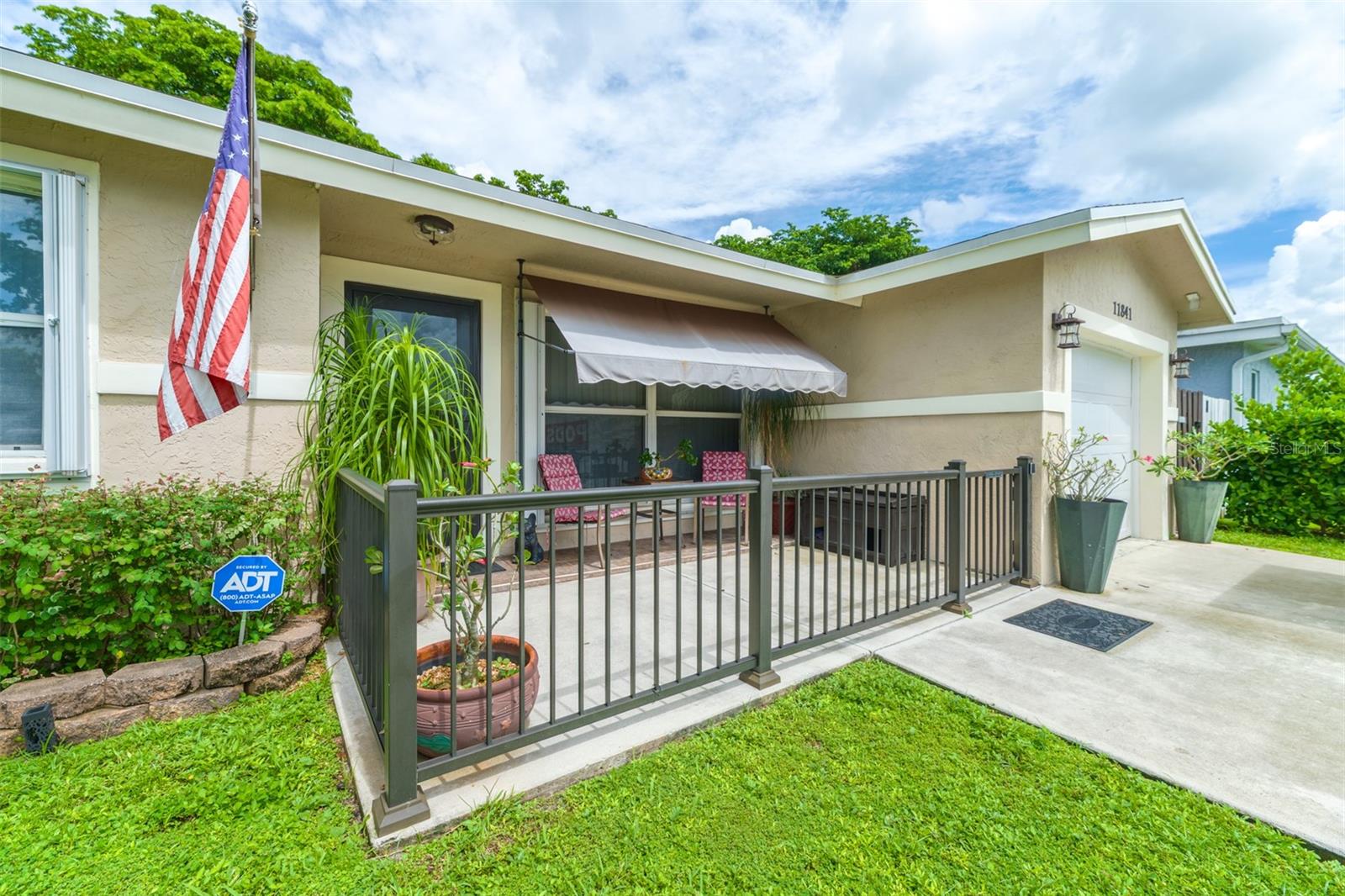11841 NW 33RD STREET