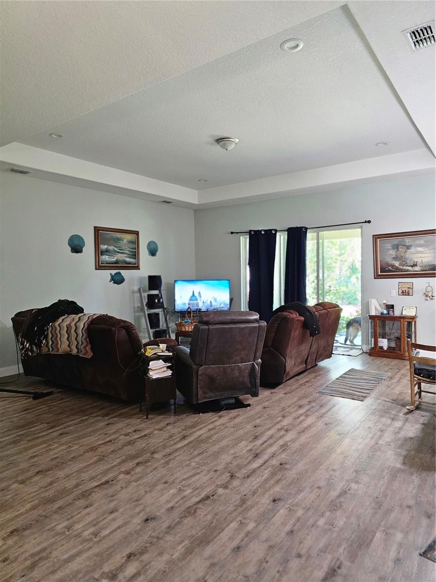 6 WAVECREST PLACE