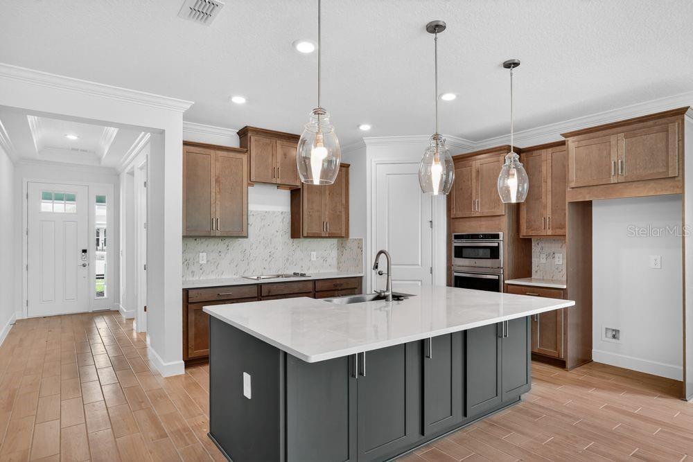 8517 GOLDEN DAWN COURT