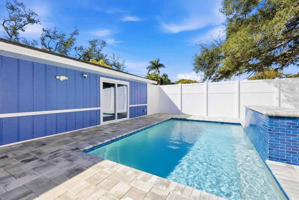 Photo of 903 72nd St NW, Bradenton, FL 34209 (MLS # A4682342)