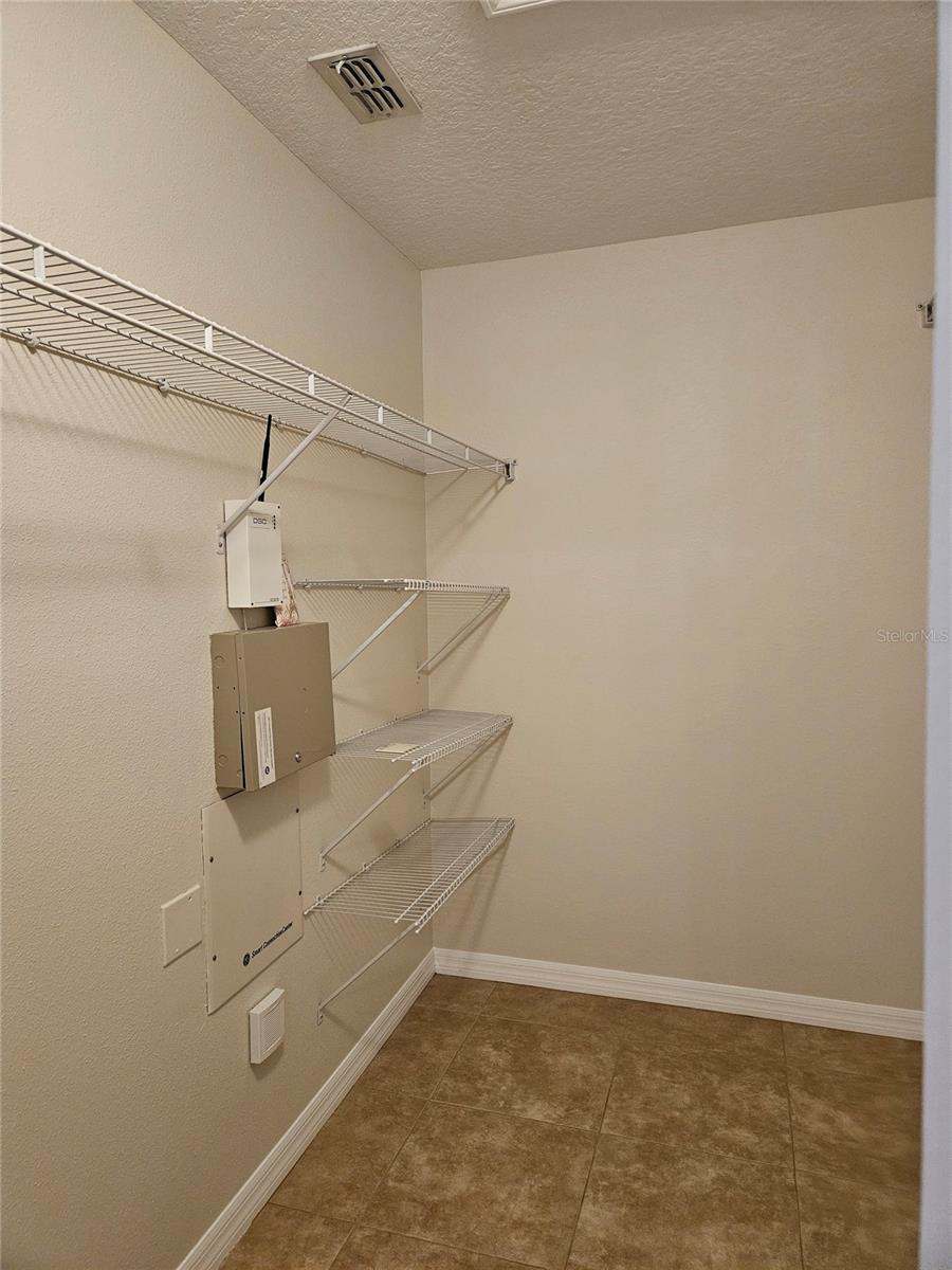 CONCORD STATION PH 04 UNS A & B - Residential Lease