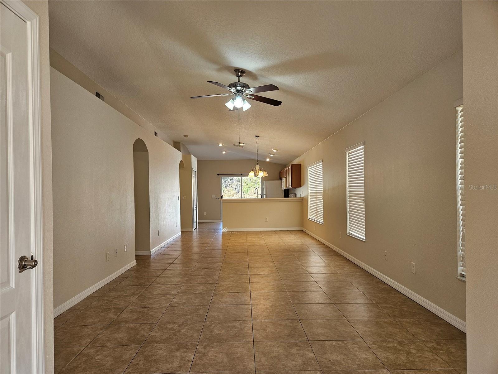 CONCORD STATION PH 04 UNS A & B - Residential Lease