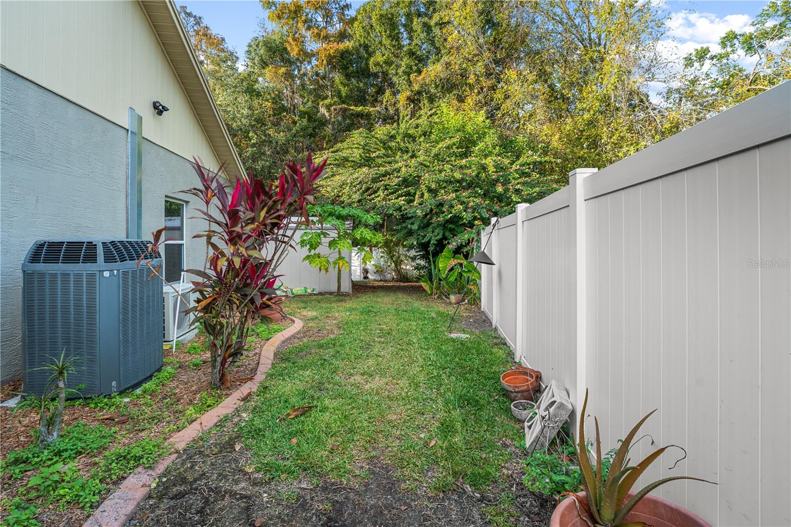 GRAND OAKS - Residential