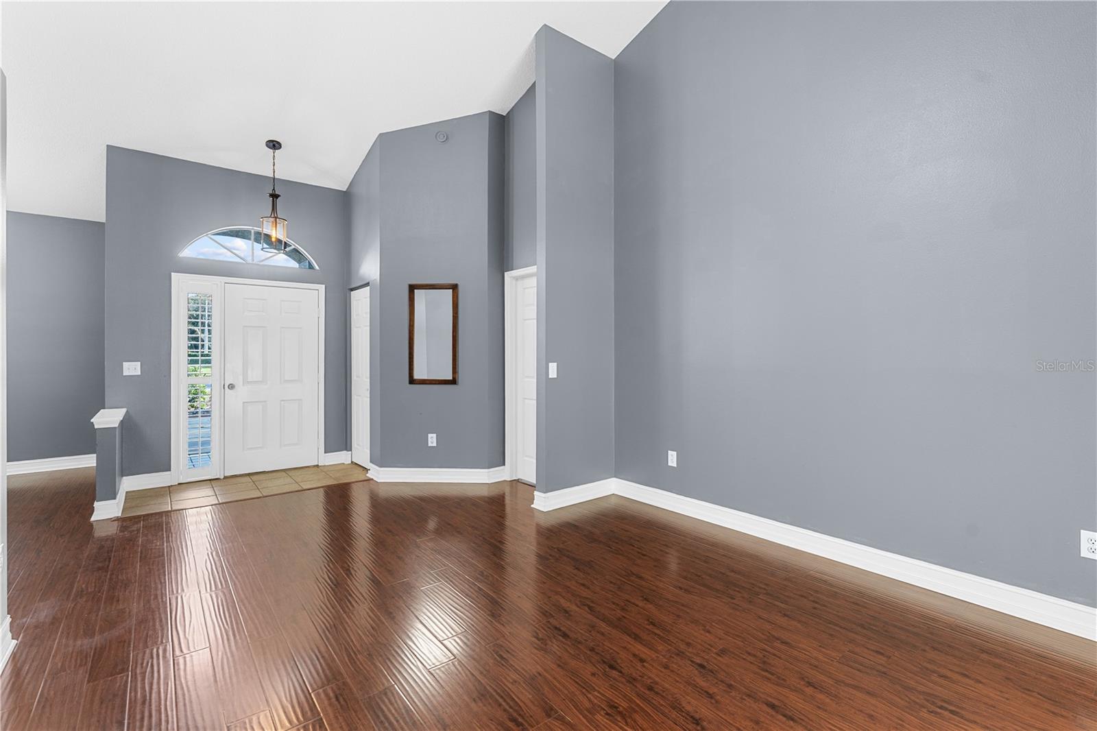 GRAND OAKS - Residential