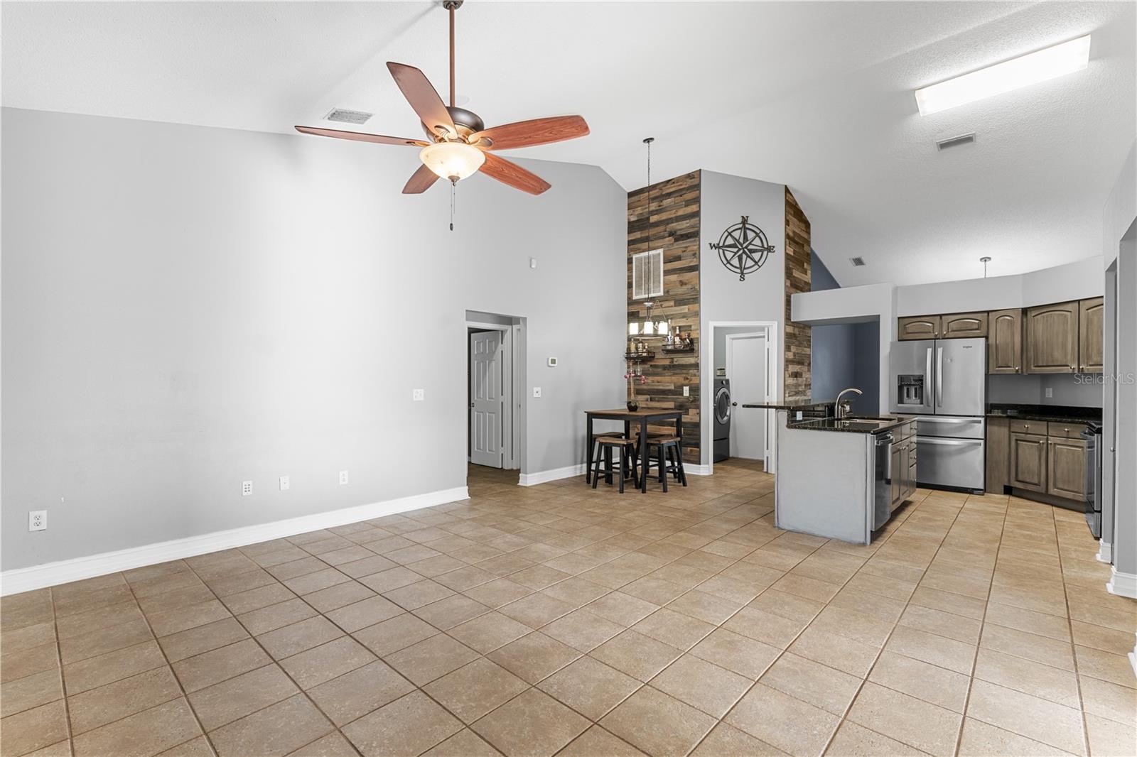 GRAND OAKS - Residential