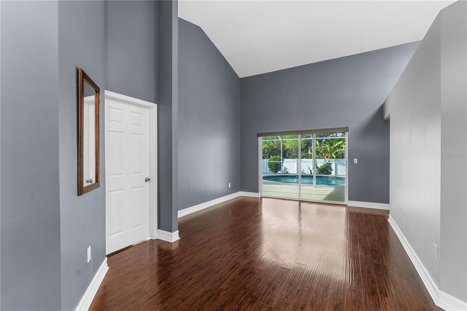 GRAND OAKS - Residential