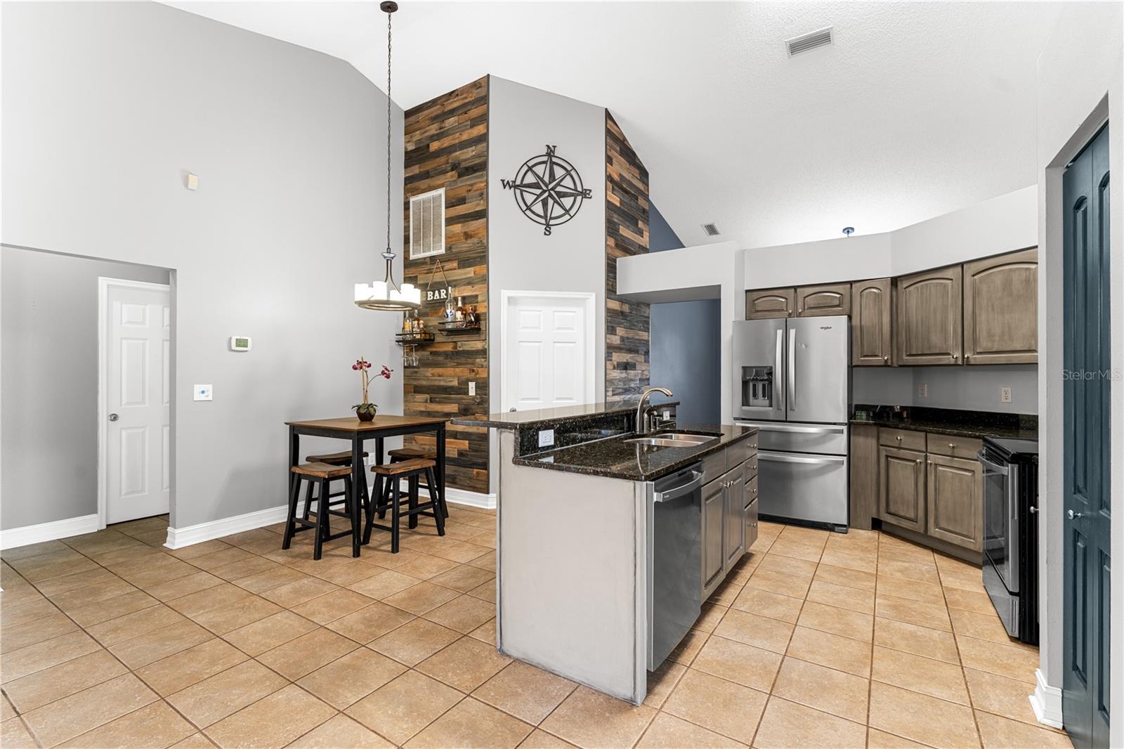 GRAND OAKS - Residential