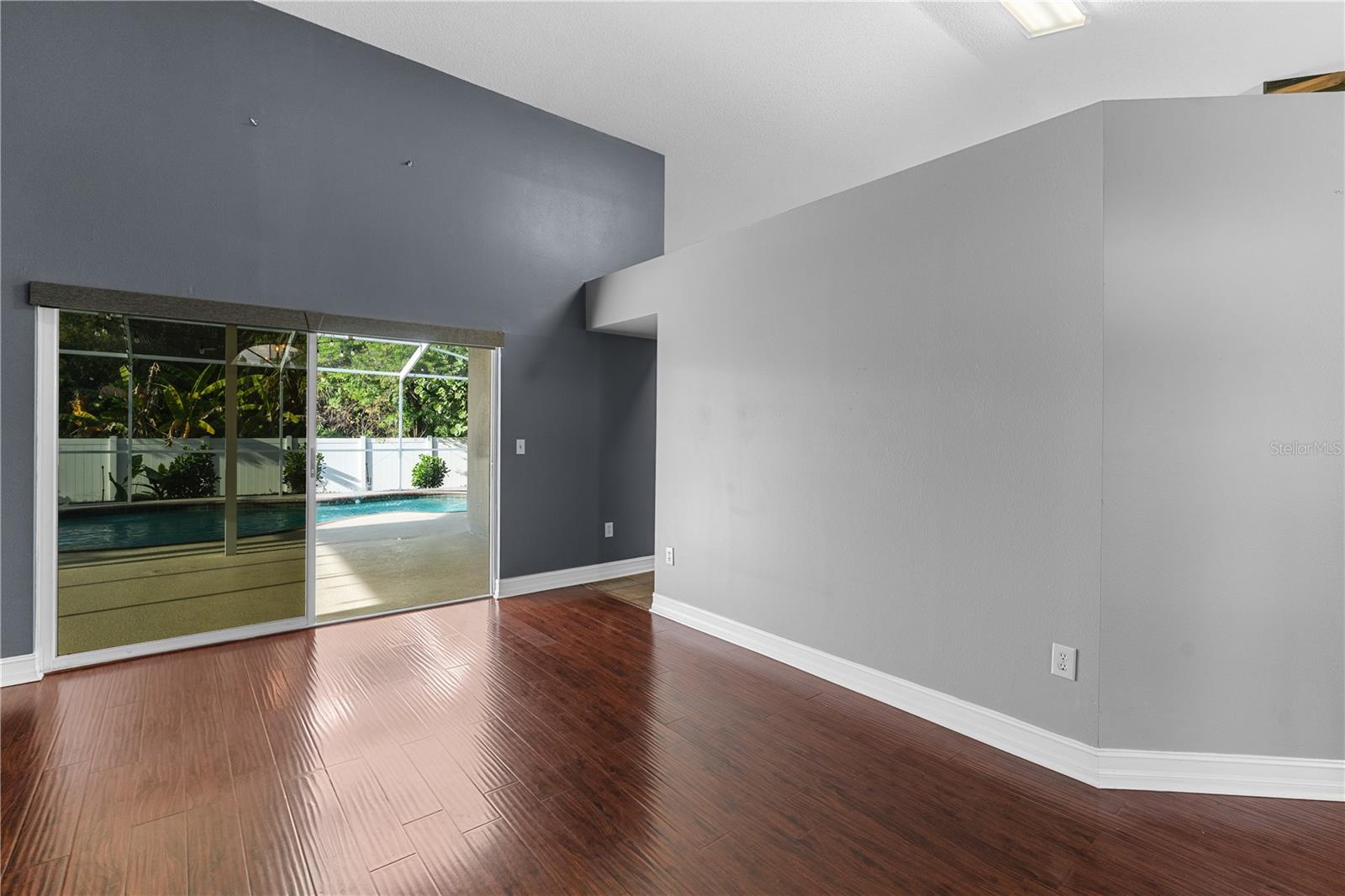 GRAND OAKS - Residential