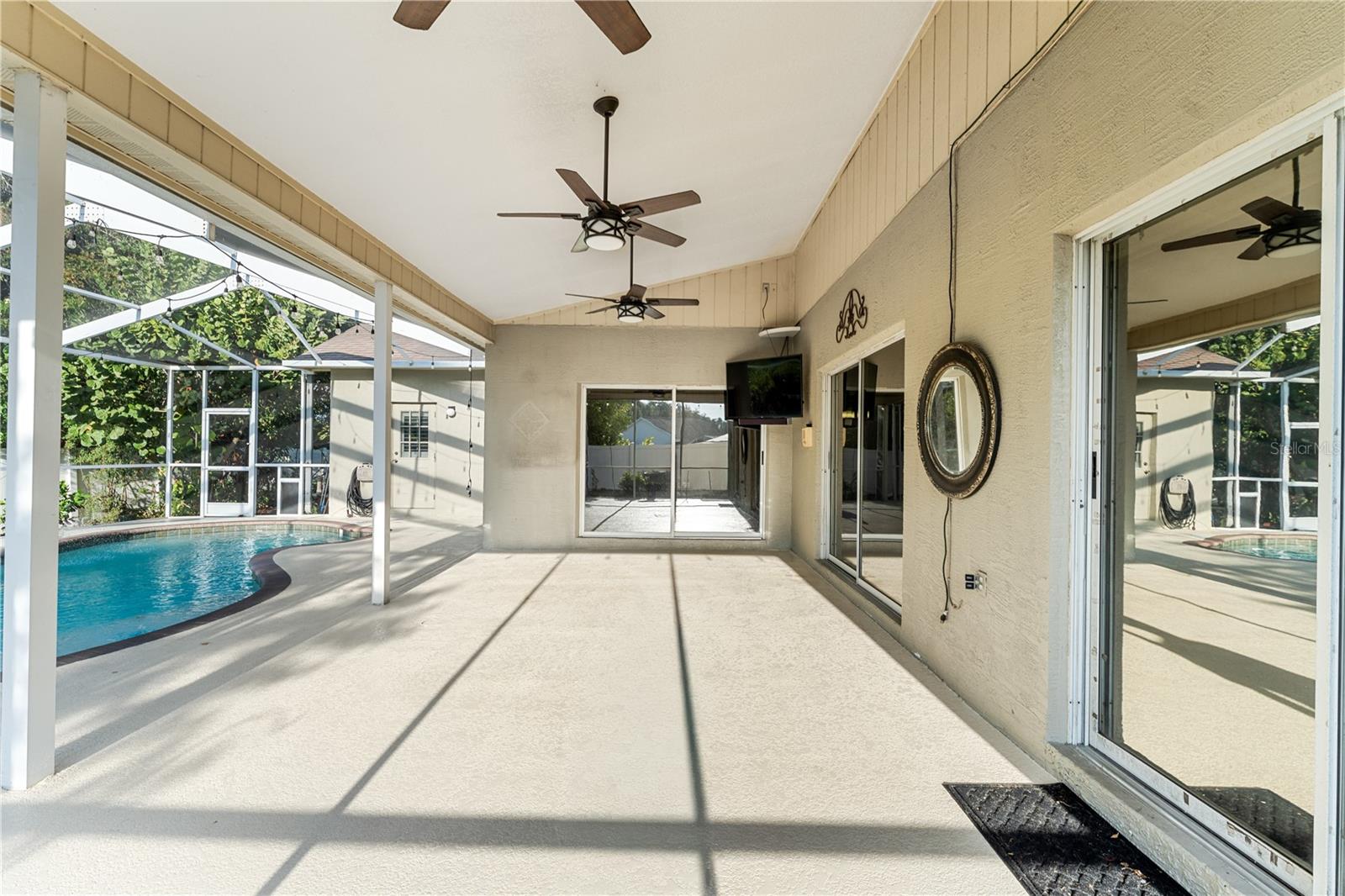 GRAND OAKS - Residential