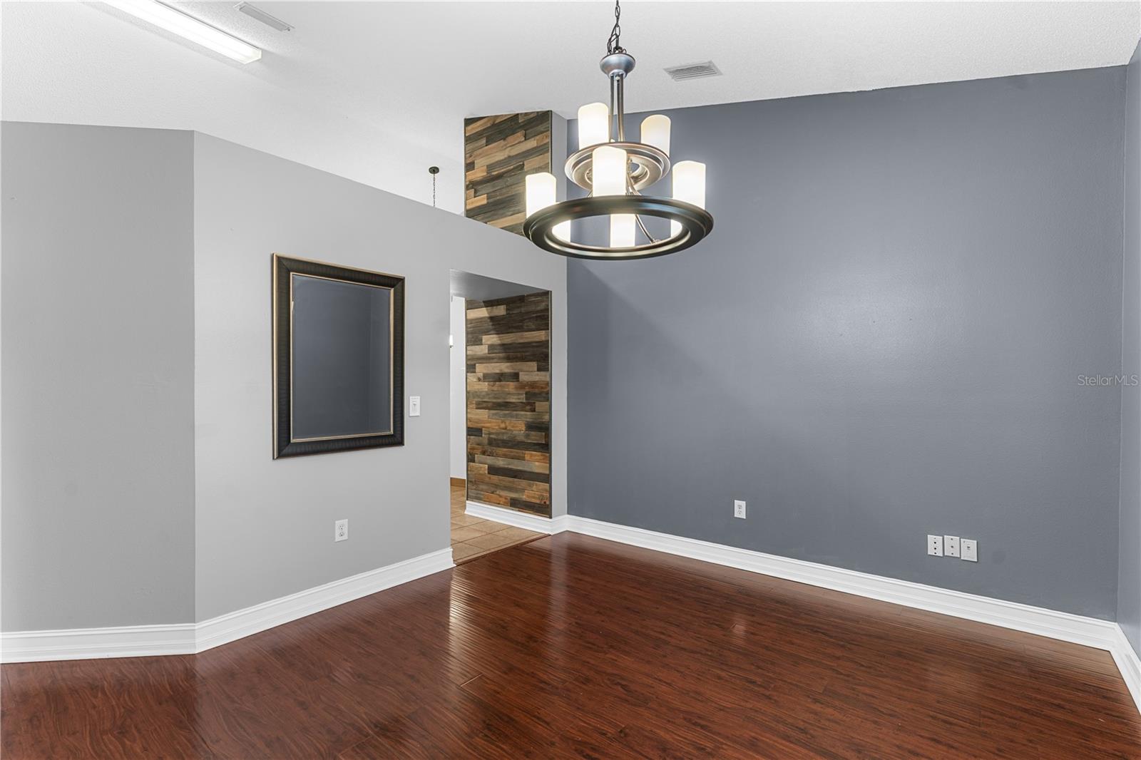 GRAND OAKS - Residential